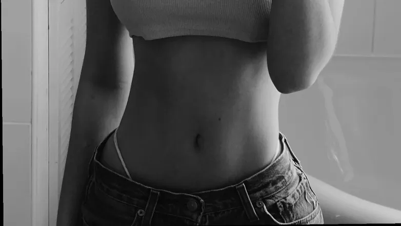 OnlyFans cuenta jemeliza header 2