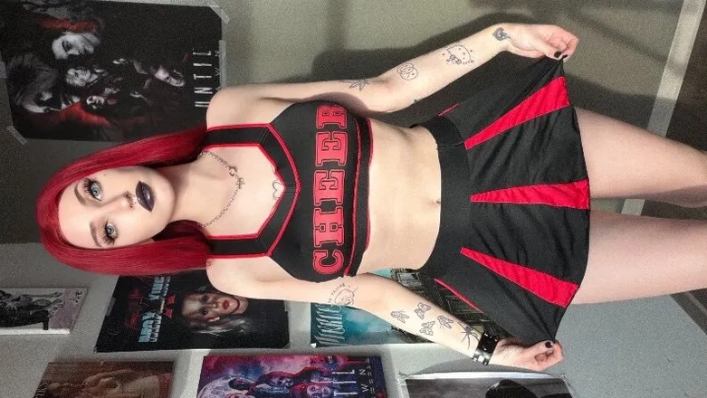 OnlyFans cuenta girlfriendstellaskye header 2