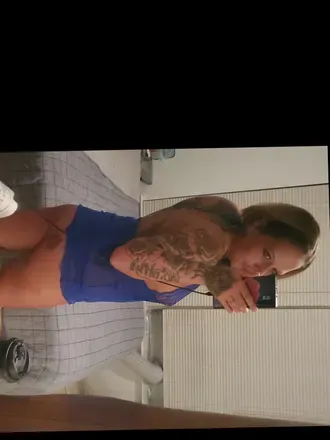 OnlyFans cuenta yourdirtylilgurl header 2