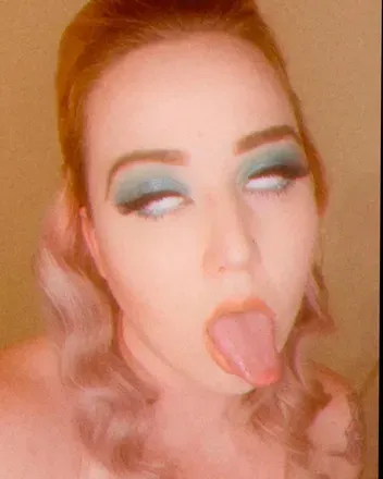 OnlyFans account  financeinfantasy avatar 1