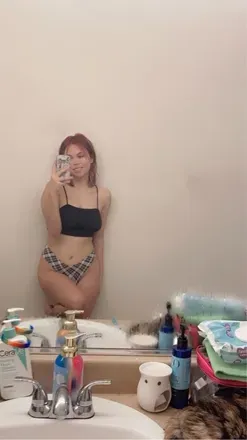 OnlyFans cuenta prettyasianlatina avatar 1