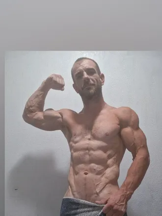 OnlyFans cuenta bigscorpio23 header 2