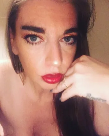OnlyFans account  alymodel header 2