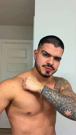 OnlyFans account  franofficial avatar 1