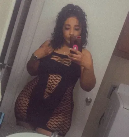 OnlyFans account  alleyesonhoneyy avatar 1