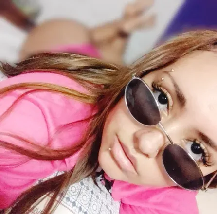 OnlyFans cuenta juli.6ss avatar 1