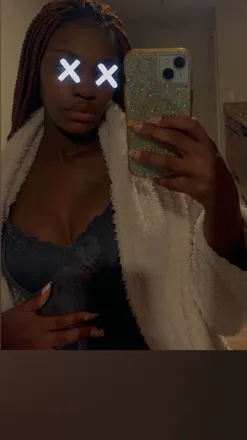OnlyFans cuenta naebainqueen header 2