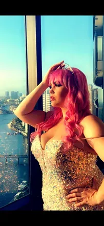 OnlyFans cuenta pinkhairharem avatar 1