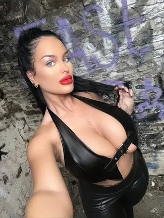 OnlyFans cuenta goddesscammyrose avatar 1
