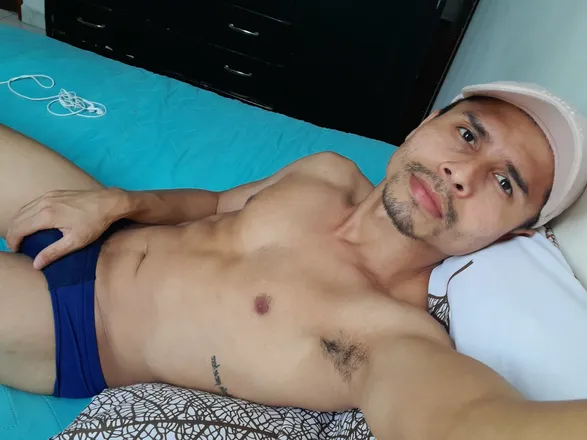 OnlyFans cuenta edori05 header 2