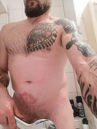 OnlyFans cuenta u220541940 header 2
