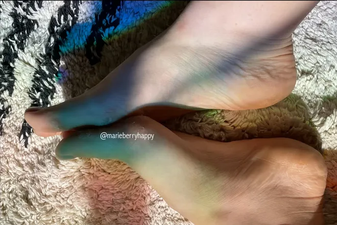 OnlyFans cuenta marieberryhappy header 2