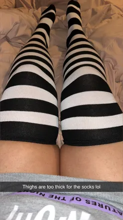 OnlyFans cuenta okiemomma99 header 2