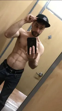 OnlyFans cuenta travelingboy header 2