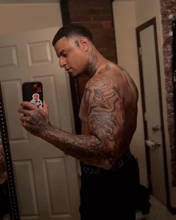 OnlyFans cuenta tattedlightskin29 avatar 1