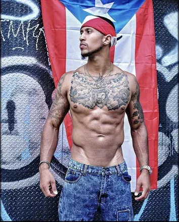 OnlyFans cuenta ricanlivevip avatar 1