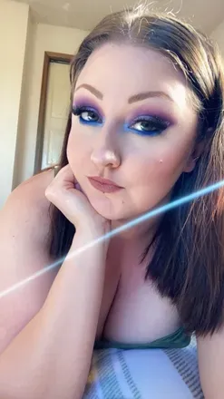 OnlyFans account  alexiskylecurvesfree avatar 1