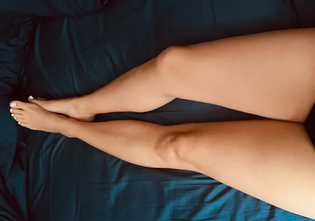 OnlyFans cuenta evisfeet header 2