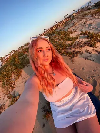 OnlyFans account  pinklotusbaby avatar 1