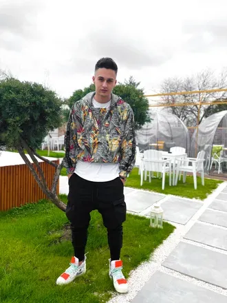 OnlyFans account  unodosmueve previous_avatars_1 1