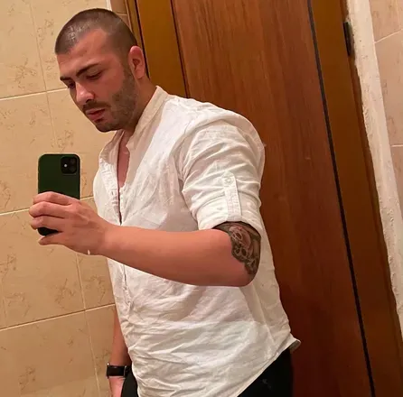 OnlyFans cuenta adriansuitt avatar 1