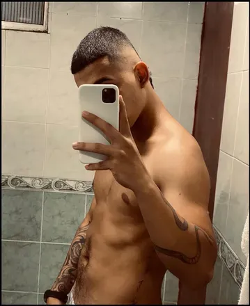 OnlyFans cuenta juanpatino24 header 2