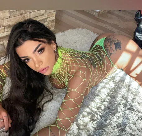 OnlyFans cuenta isagodess header 2