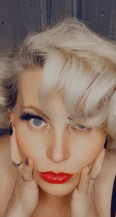 OnlyFans cuenta trublelayne header 2