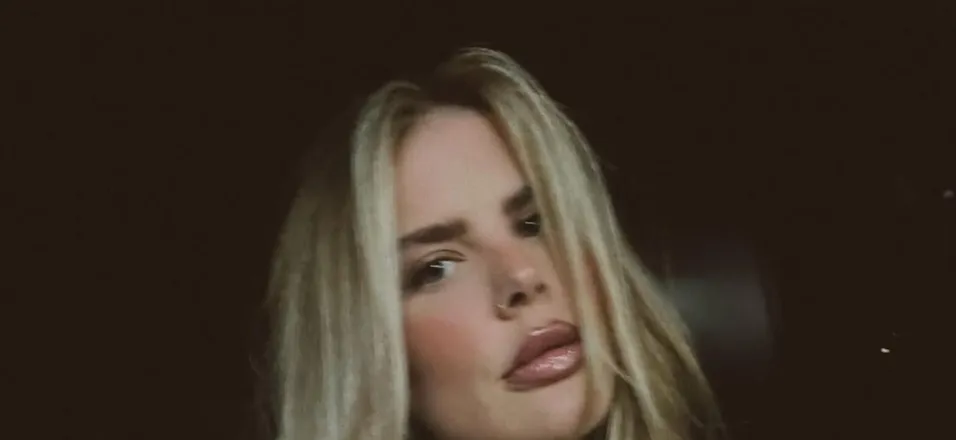 OnlyFans account  elenadaviesofficial header 2