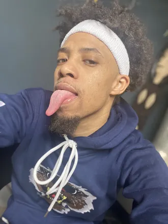 OnlyFans account  shybutnotshy header 2