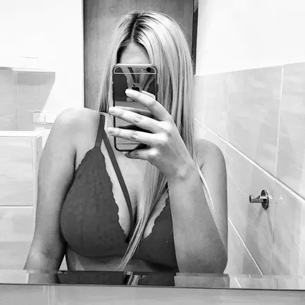OnlyFans cuenta ir9653 header 2
