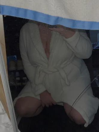 OnlyFans cuenta x_lena_xxx header 2