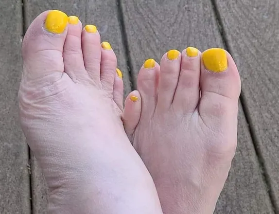 OnlyFans cuenta bestfeet4ward header 2