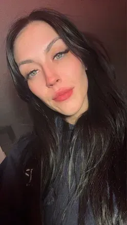 OnlyFans cuenta somerandomgurl2 avatar 1