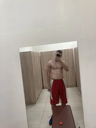 OnlyFans cuenta nikolayonlyfans header 2