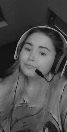 OnlyFans cuenta emilymaloney2001 header 2