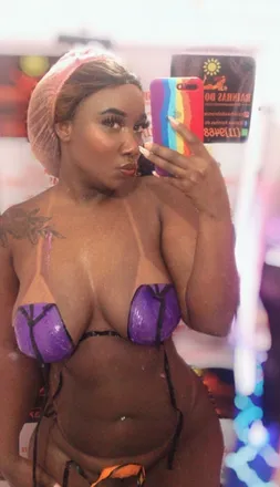 OnlyFans cuenta mecamilaa header 2