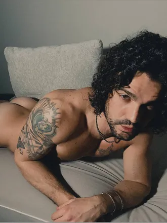 OnlyFans cuenta naughtyemm header 2