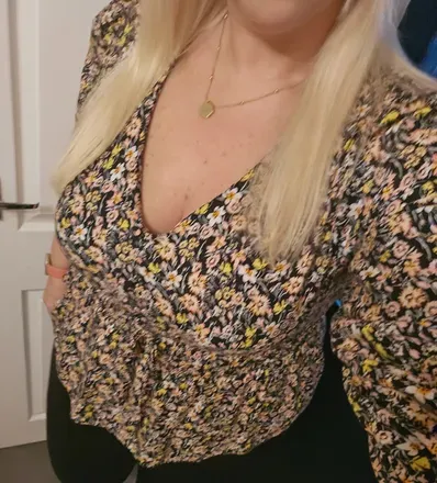 OnlyFans cuenta naughtygirlnextdoorx avatar 1