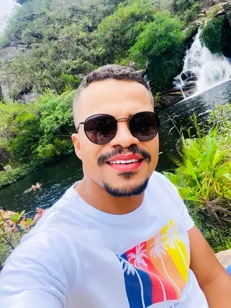 OnlyFans account  uarleimoreirapereira avatar 1