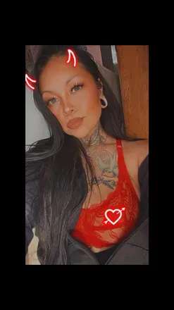 OnlyFans cuenta rileyraexx avatar 1