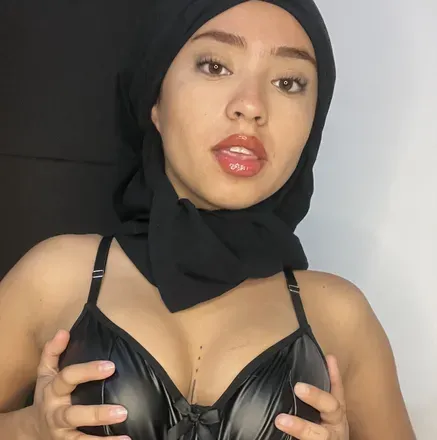 OnlyFans cuenta kiarashome avatar 1