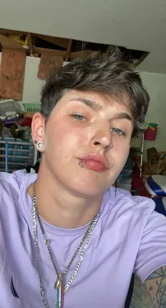 OnlyFans cuenta lezzbehonest69 avatar 1