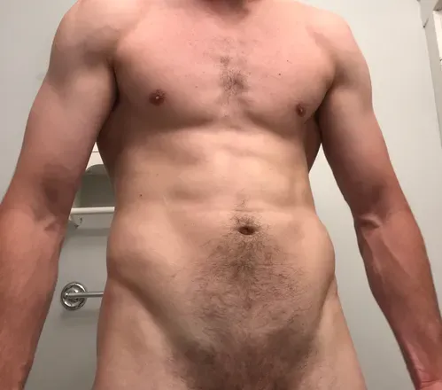 OnlyFans cuenta naturally_hung avatar 1