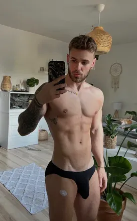 OnlyFans cuenta mikee97 avatar 1