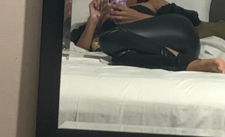 OnlyFans cuenta zellewoods header 2