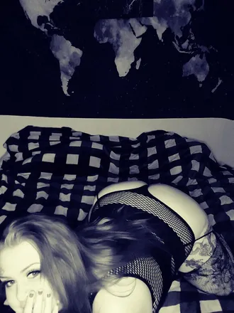 OnlyFans cuenta 420lilmama header 2