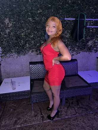 OnlyFans cuenta snickerss04 header 2