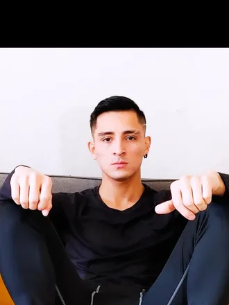 OnlyFans account  twinks_cl header 2