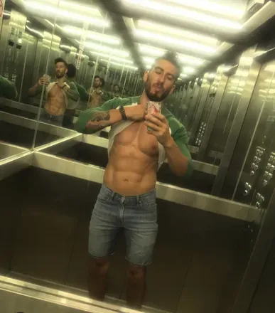 OnlyFans cuenta ro_fans avatar 1